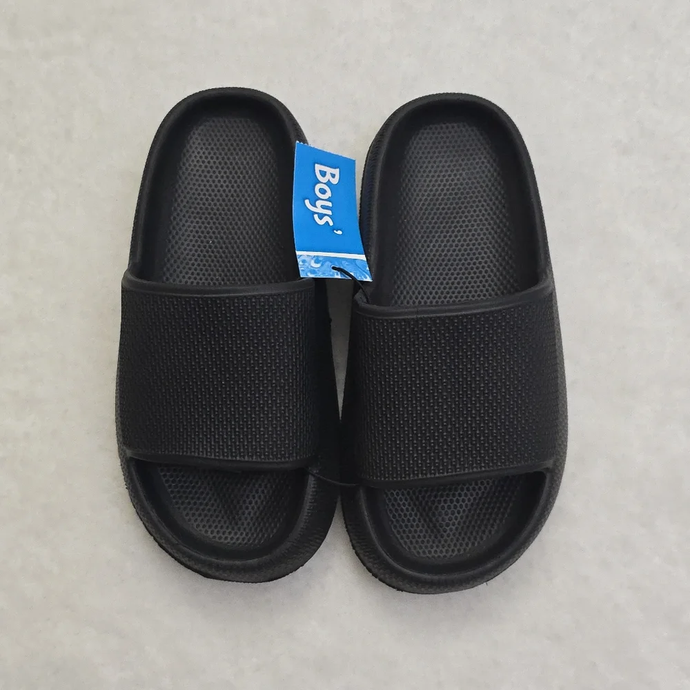 NWT Boys Black Slides S 11/12 Sandals Casual Slip On Summer Beach Shoes